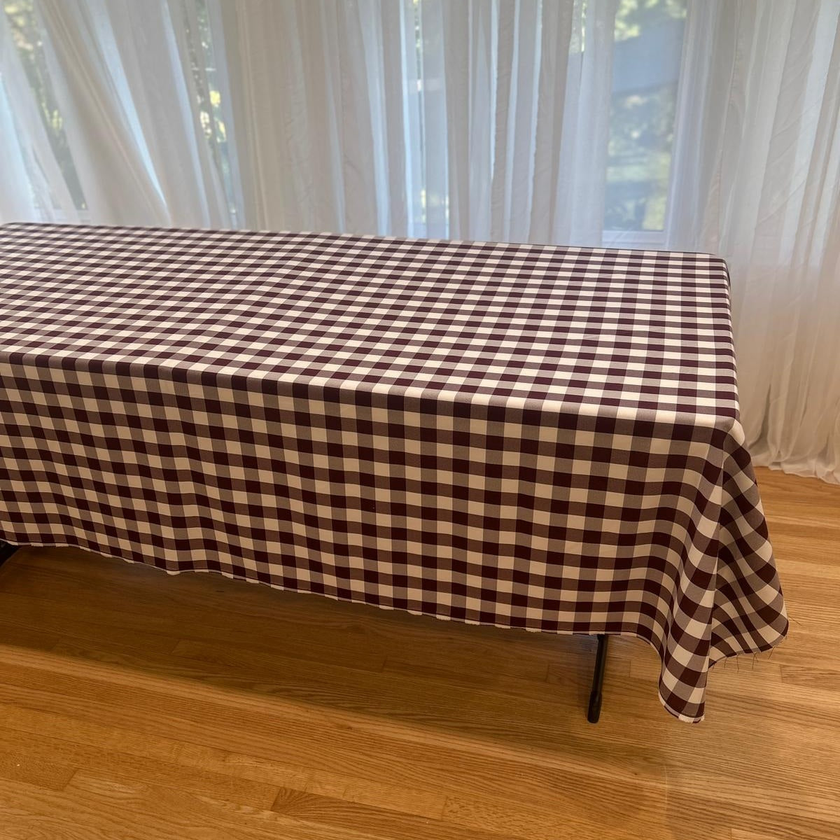 Gingham Checkered Poly Poplin Tablecloth 60 x 108 Inch