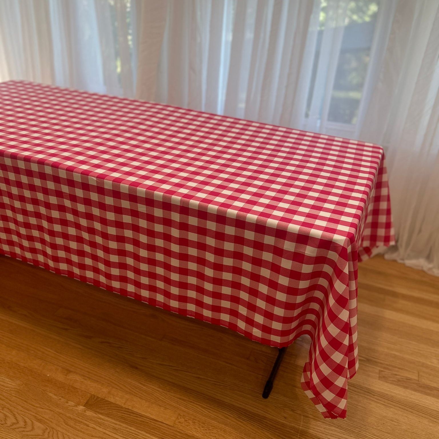 Gingham Checkered Poly Poplin Tablecloth 60 x 120 Inch