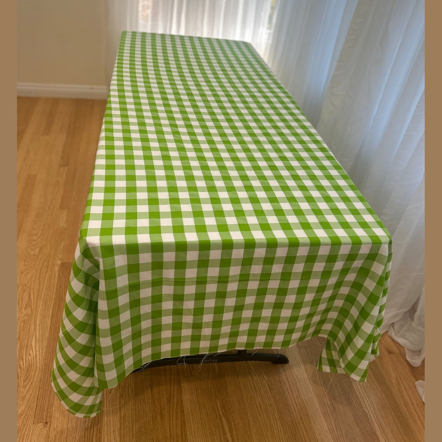Gingham Checkered Poly Poplin Tablecloth 60 x 120 Inch