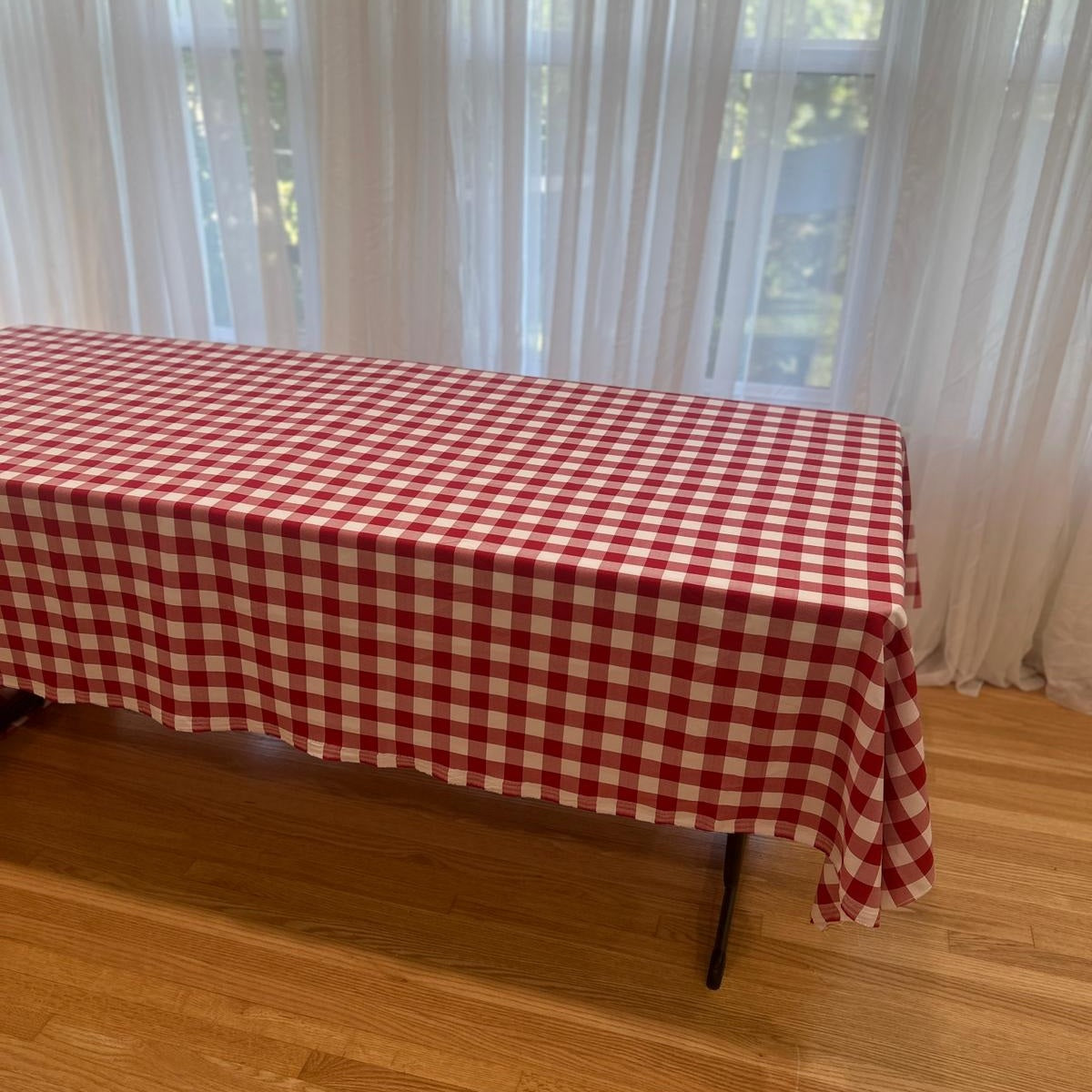 Gingham Checkered Poly Poplin Tablecloth 60 x 120 Inch