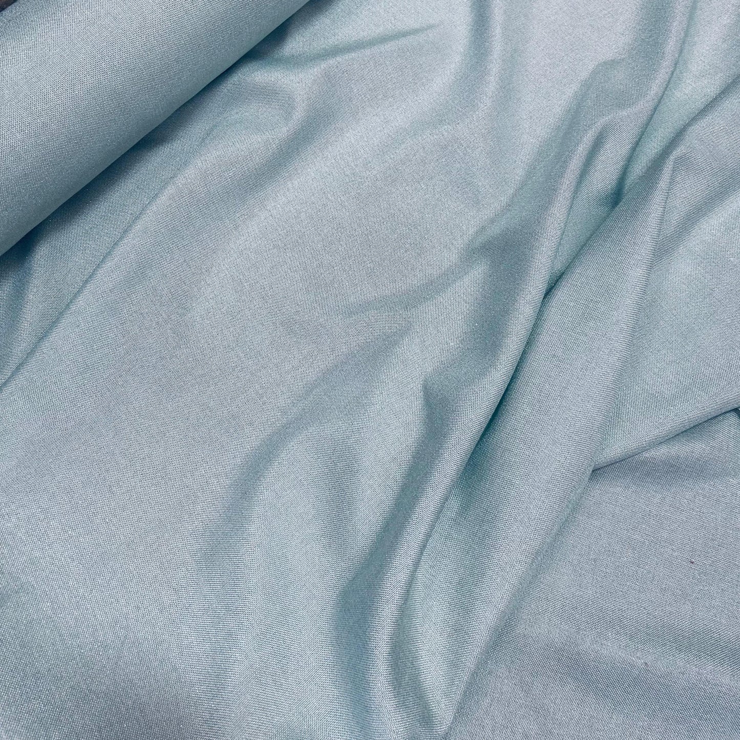 Vintage Linen Fabric with Subtle Shiny Thread – 40 Yard Roll