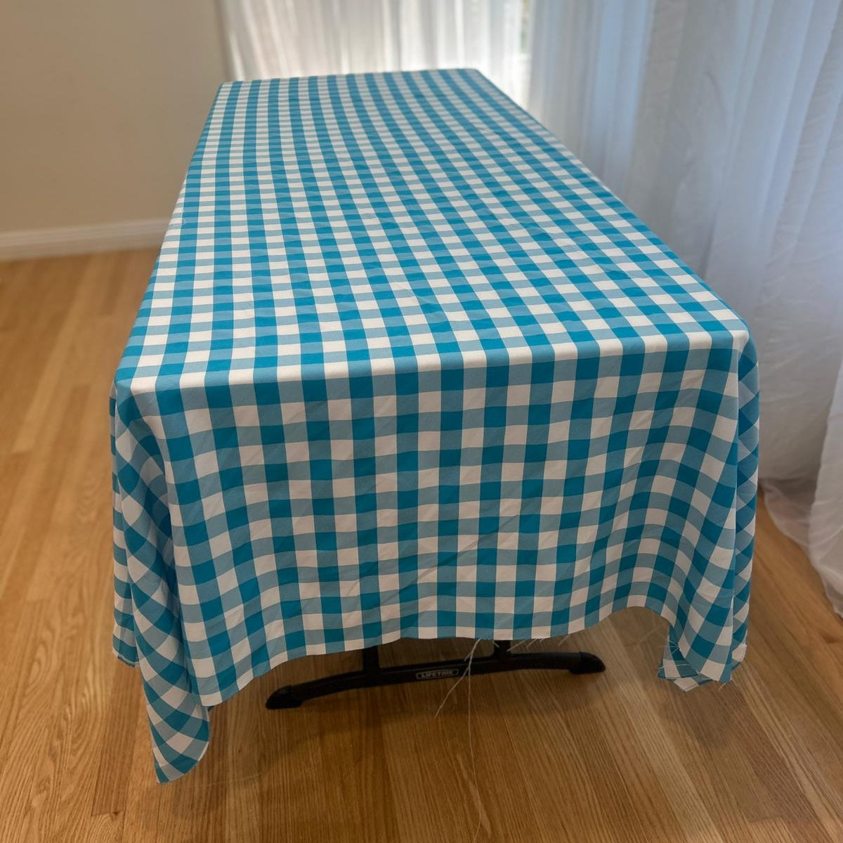 Gingham Checkered Poly Poplin Tablecloth 60 x 108 Inch