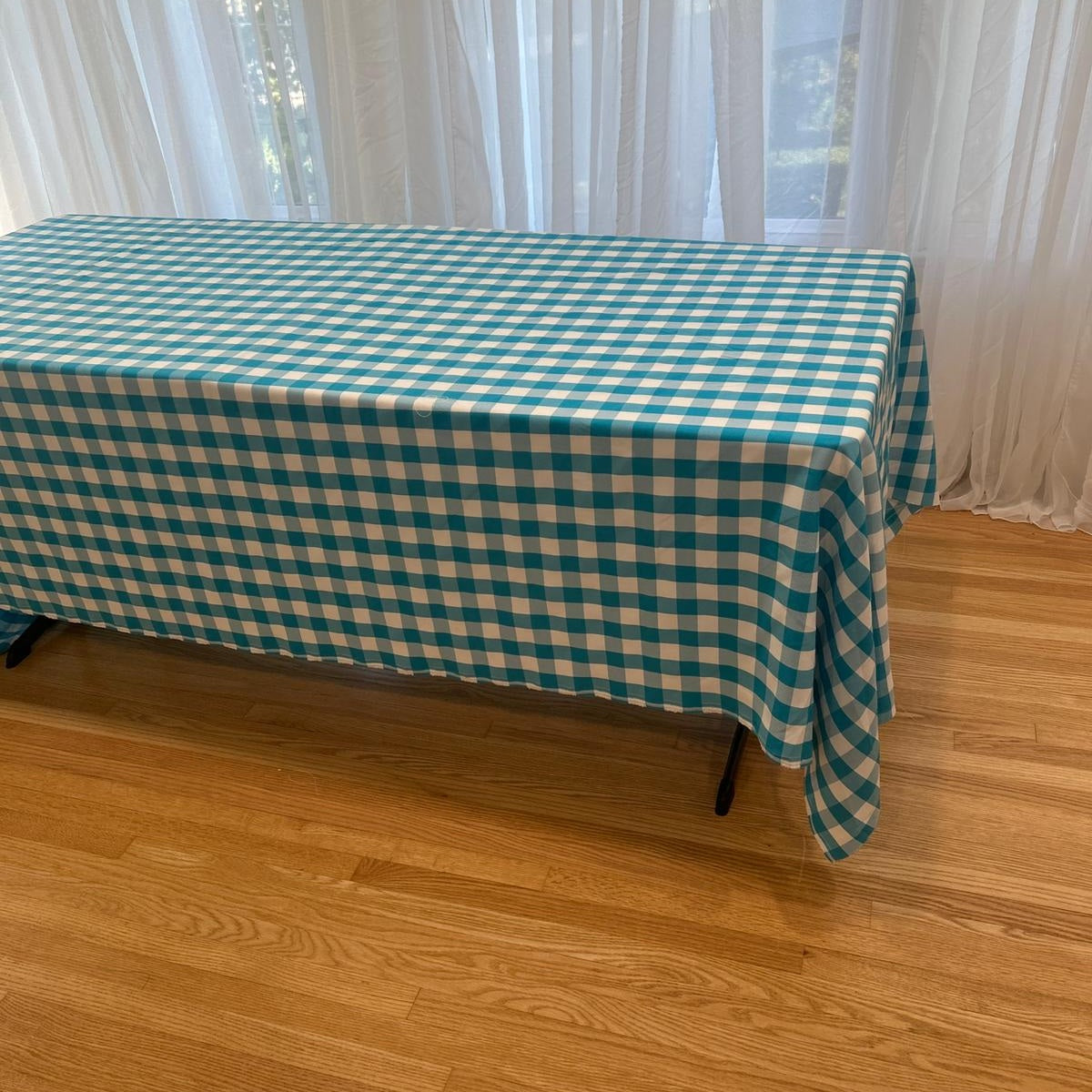 Gingham Checkered Poly Poplin Tablecloth 60 x 120 Inch